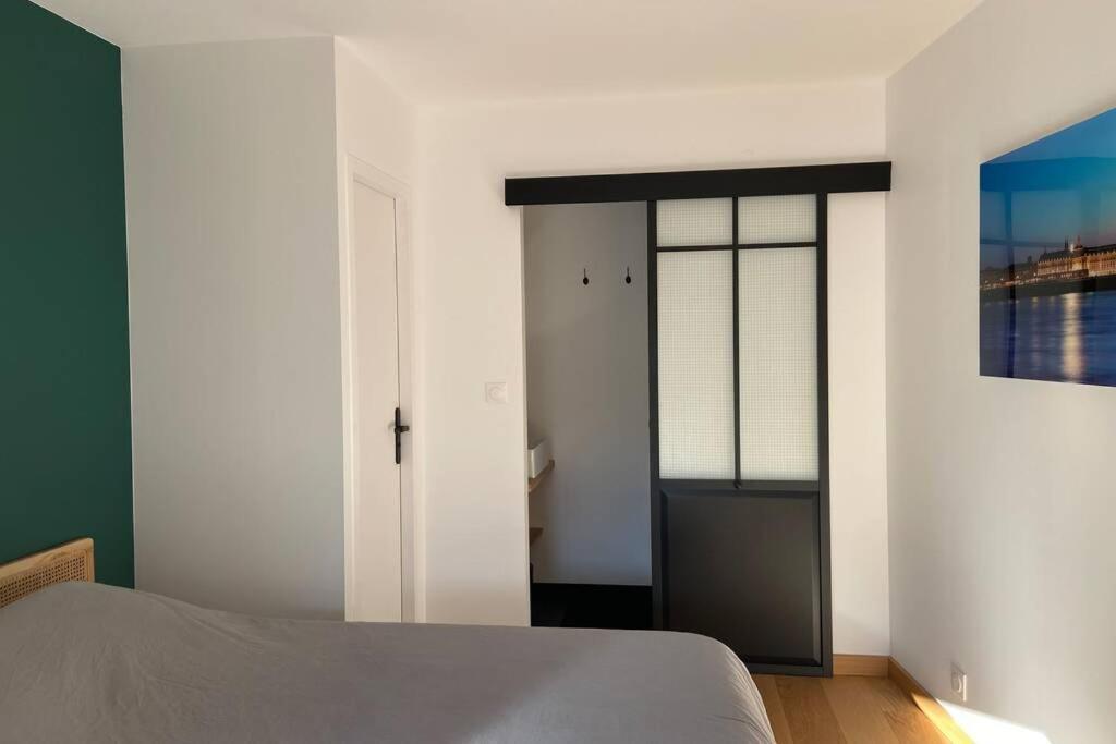 Le Clos Du Mesnil, Logement Totalement Independant Le Tourne Екстериор снимка